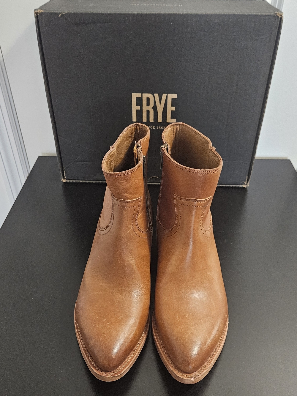 NIB Women's Frye Billy Inside Zip Booties Size 8.5M